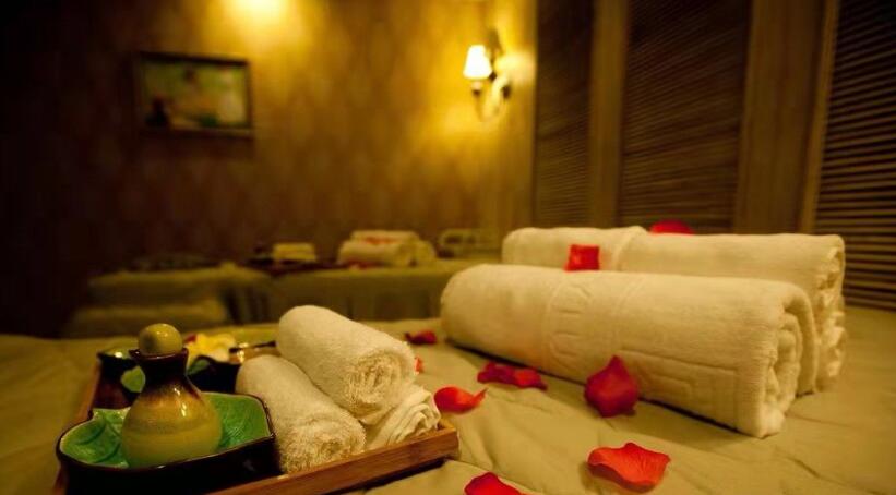 西安碑林区高端水疗spa会馆就这样带着清风月静抚慰了光阴悲喜